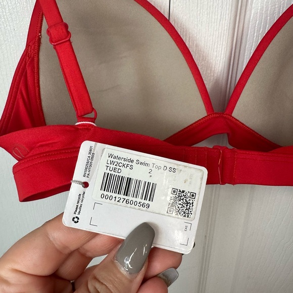 Lululemon Waterside Swim Top *D Cup True Red sz.2 - Picture 5 of 8